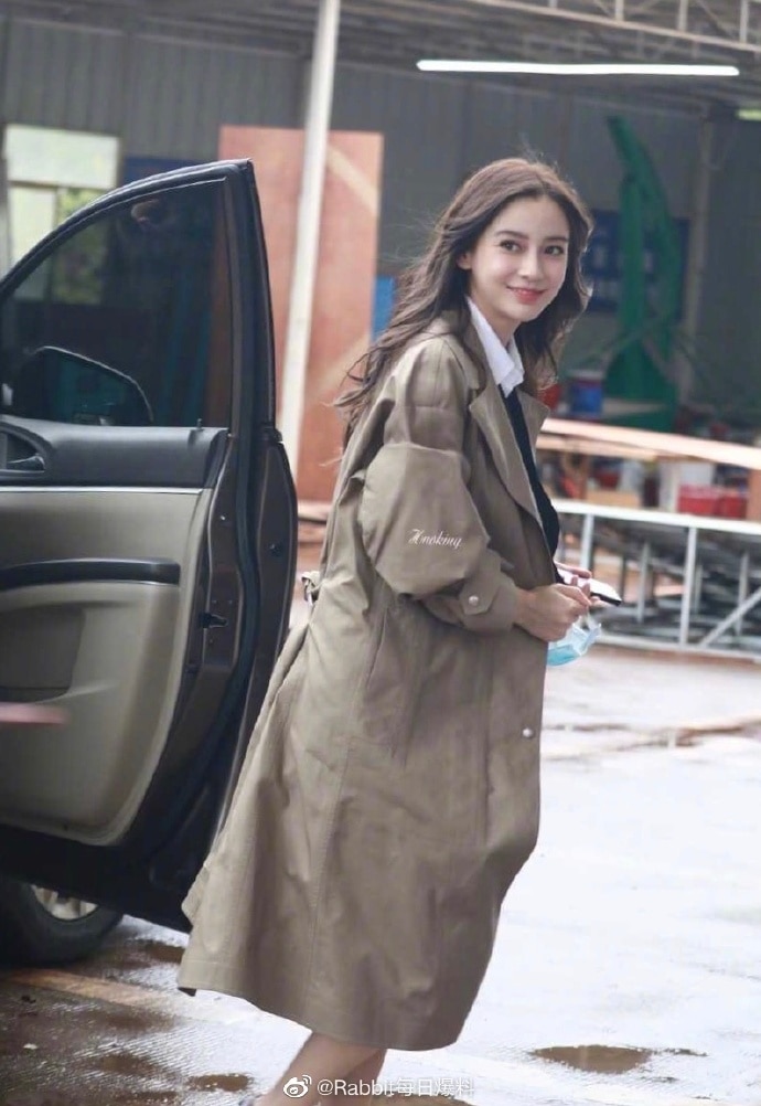 angelababy-praised-for-her-beauty-after-returning-to-work-7
