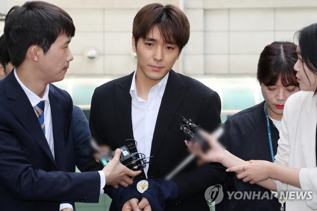 choi-jong-hoon-facing-an-additional-1-5-years-in-prison-for-illegal-hidden-camera-1