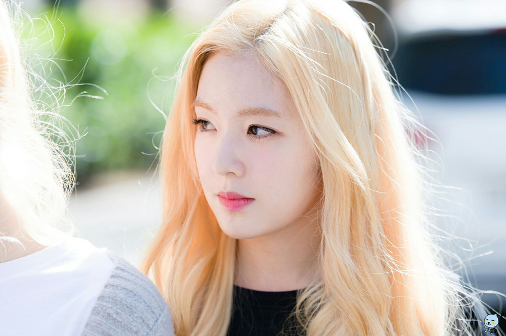 female-idols-pulled-off-the-blonde-look-the-best-irene