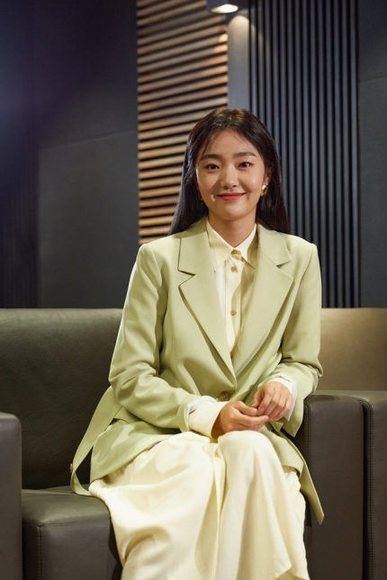 kim-hye-joon-shares-her-thoughts-on-arguing-about-her-acting-in-kingdom-1