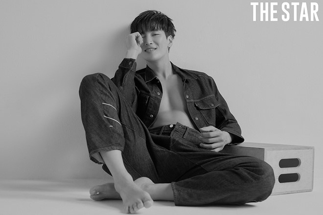 cast-of-itaewon-class-show-off-their-bodies-in-magazines-8