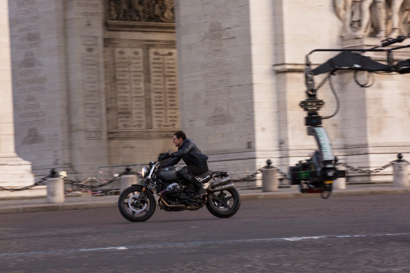 mission-impossible-7-set-appeared-to-show-tom-cruise-on-a-motorcycle-2