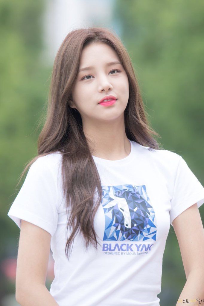 laboum-solbin-cast-as-kim-yoo-jung-sister-in-new-sbs-drama-convenience-store-morning-star-1