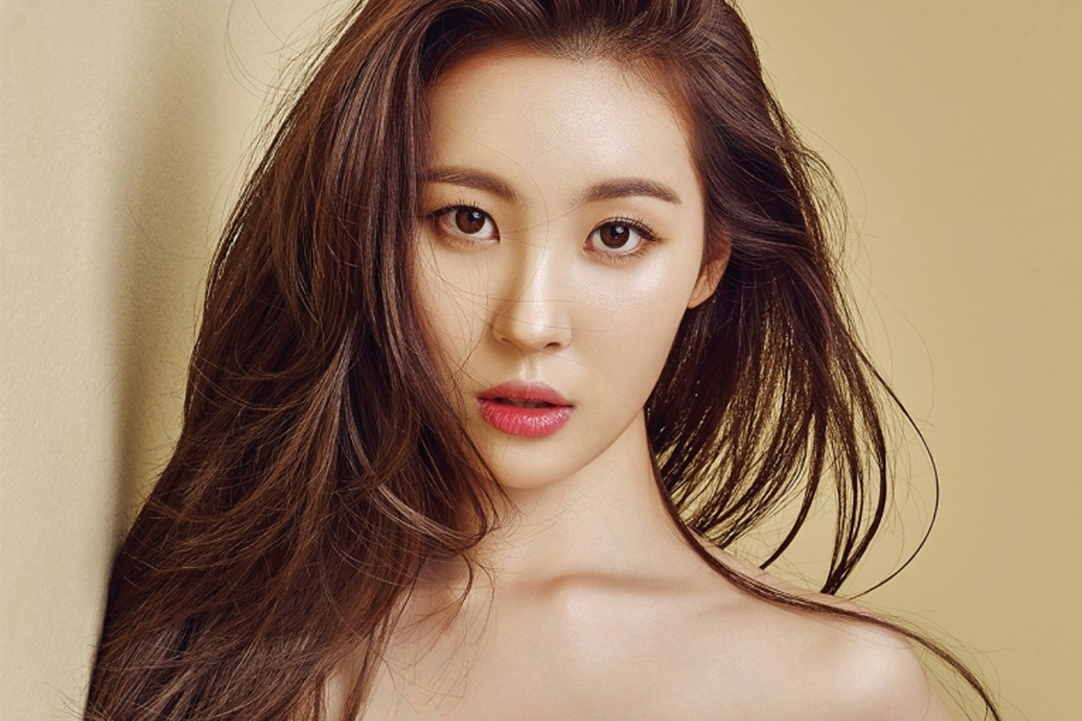 Sunmi shows off her beauty on her day off