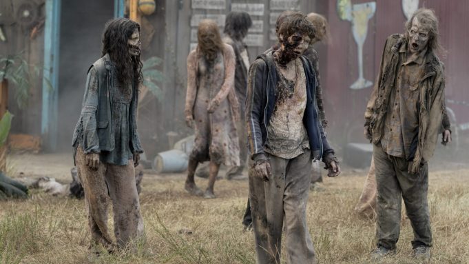 the-walking-dead-world-beyond-premiere-postponed-due-to-covid-19-3