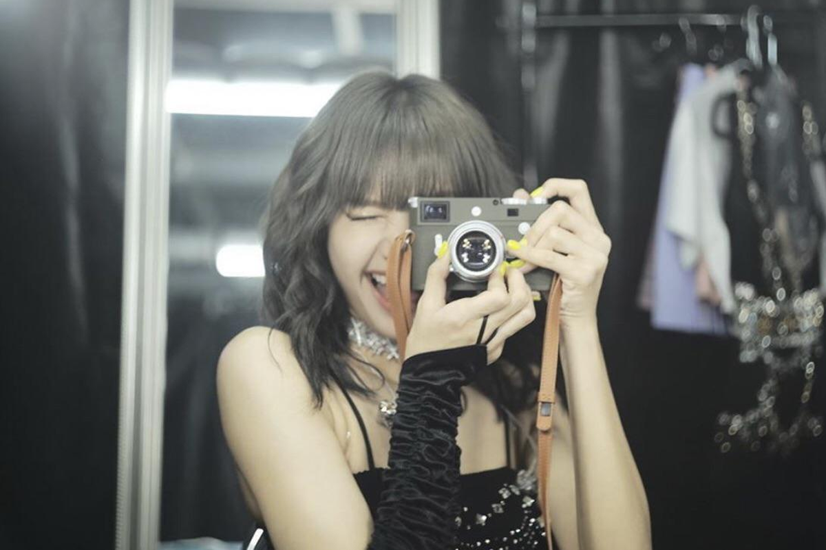 BLACKPINK's Lisa to release '0327' film camera photo book