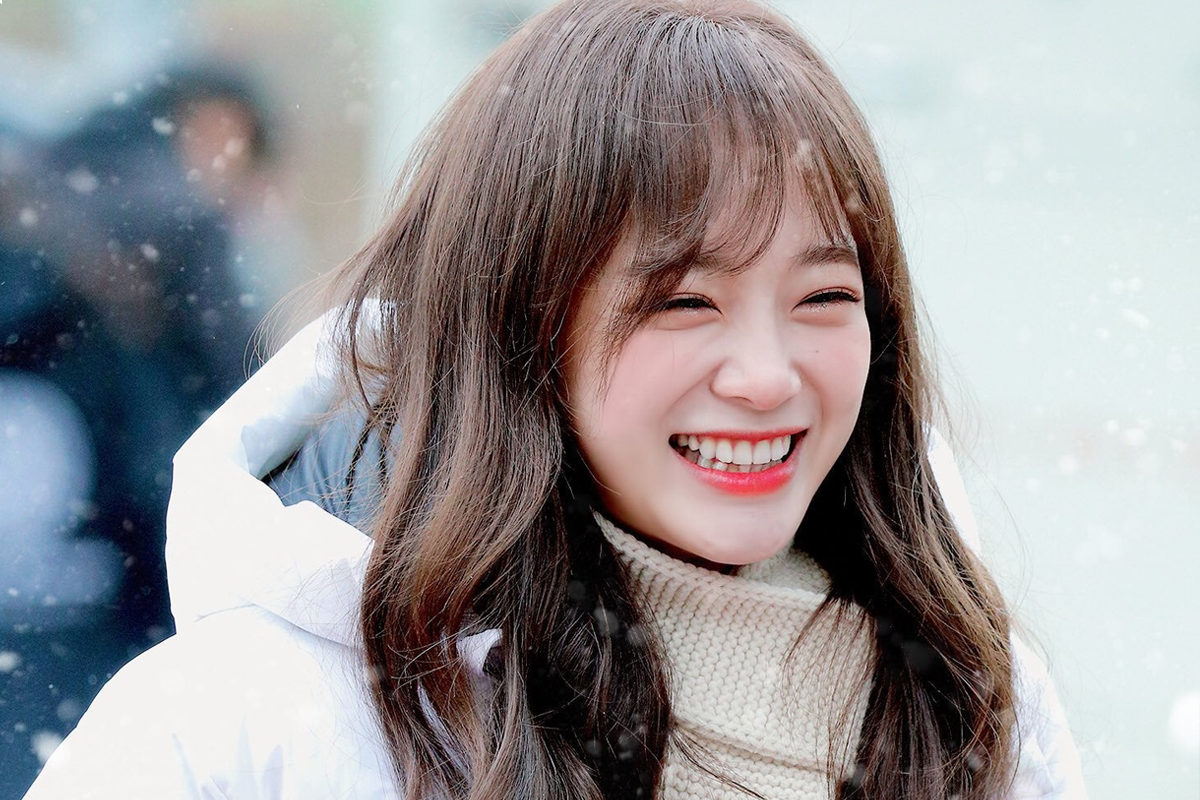 gugudan’s Kim Sejeong Shares Why She Feels Nervous Releasing Self-Composed Songs