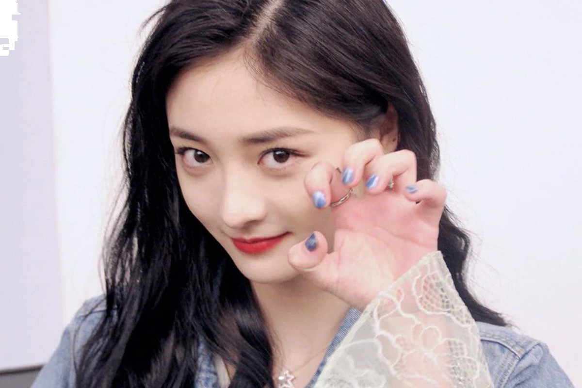 Kyulkyung boycotted by Korean netizens after leaving Pledis