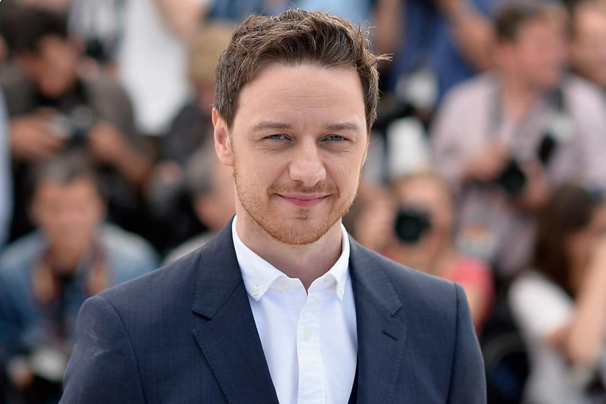 'X-Men' star James McAvoy donates £275,000 for NHS crowdfunding campaign