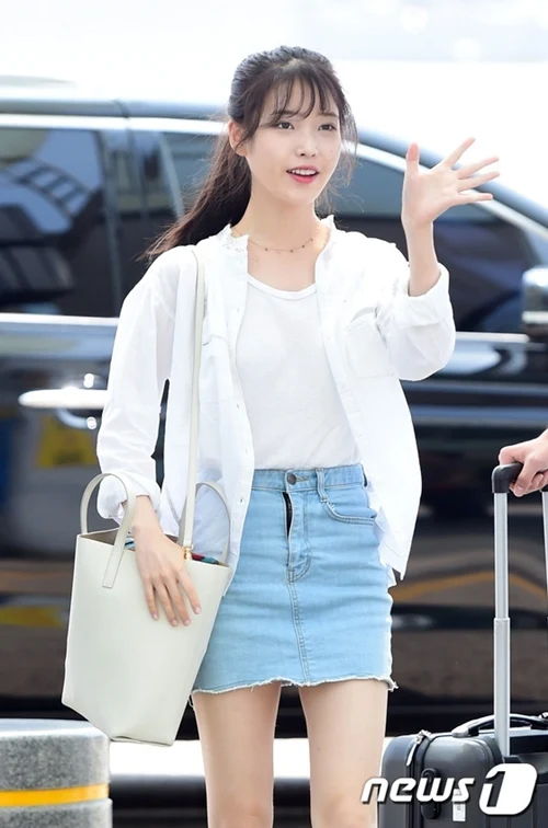 10-times-iu-rocked-different-styles-for-her-gorgeous-airport-fashion-4