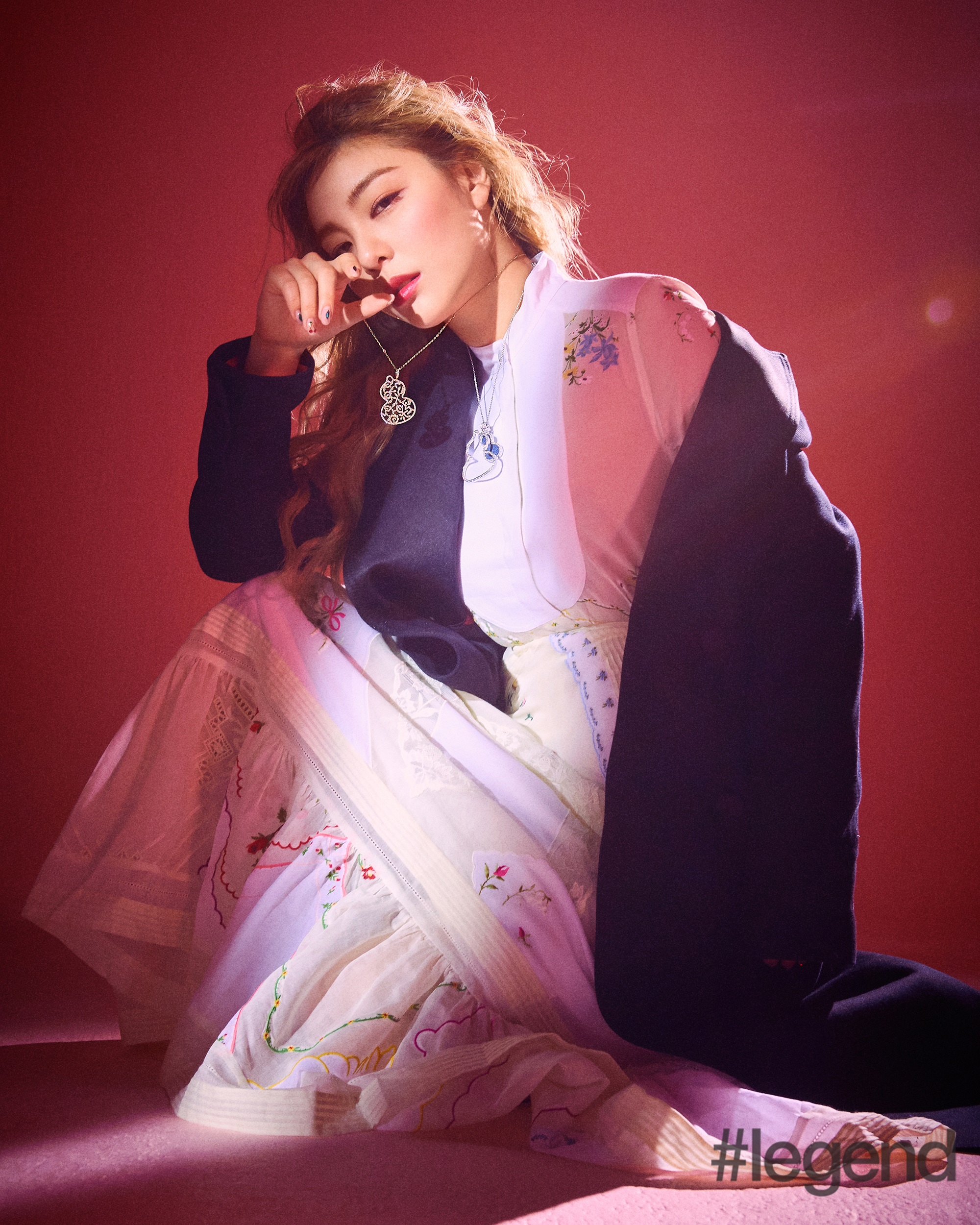 ailee-new-pictorial-legend-magazine-9