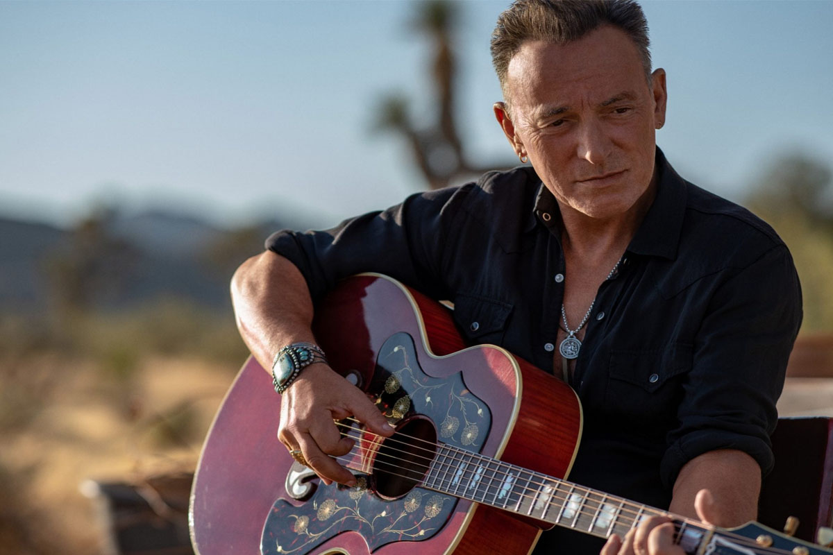 Bruce Springsteen spinning tunes for special radio show