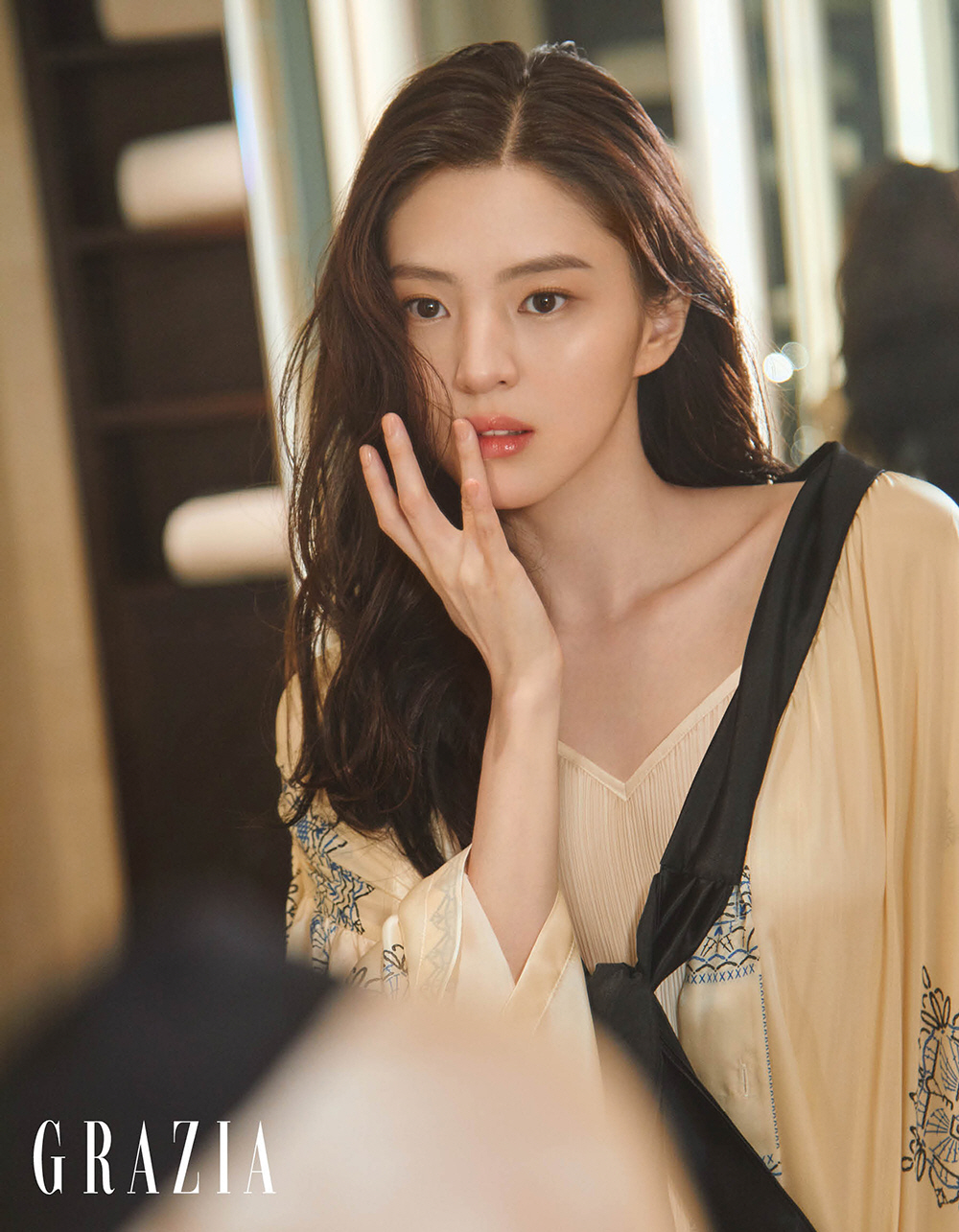 han-so-hee-captures-fans-hearts-with-photoshoot-by-grazia-magazine-2