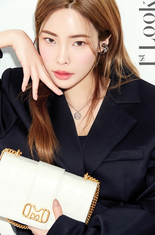 heize-is-chic-and-cool-on-1st-look-magazine-1