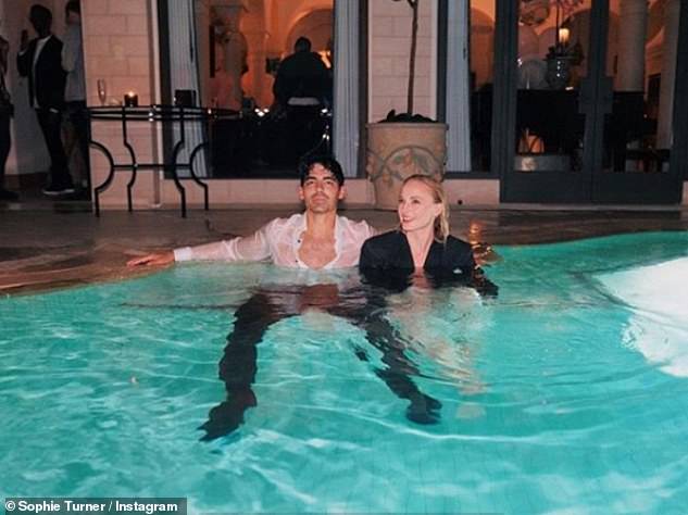 joe-jonas-reveals-his-wife-sophie-turner-only-agreed-to-date-him-if-he-agreed-to-watch-the-harry-potter-films-4