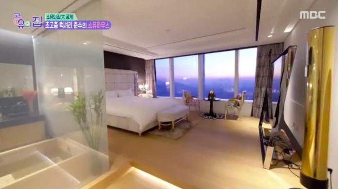 kim-junsu-shows-his-luxurious-home-in-1st-major-network-tv-appearance-1