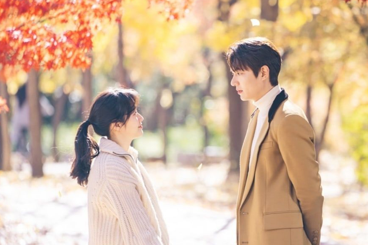 Lee Min Ho And Kim Go Eun Share a sneak peek of a magical scene In “The King: Eternal Monarch”
