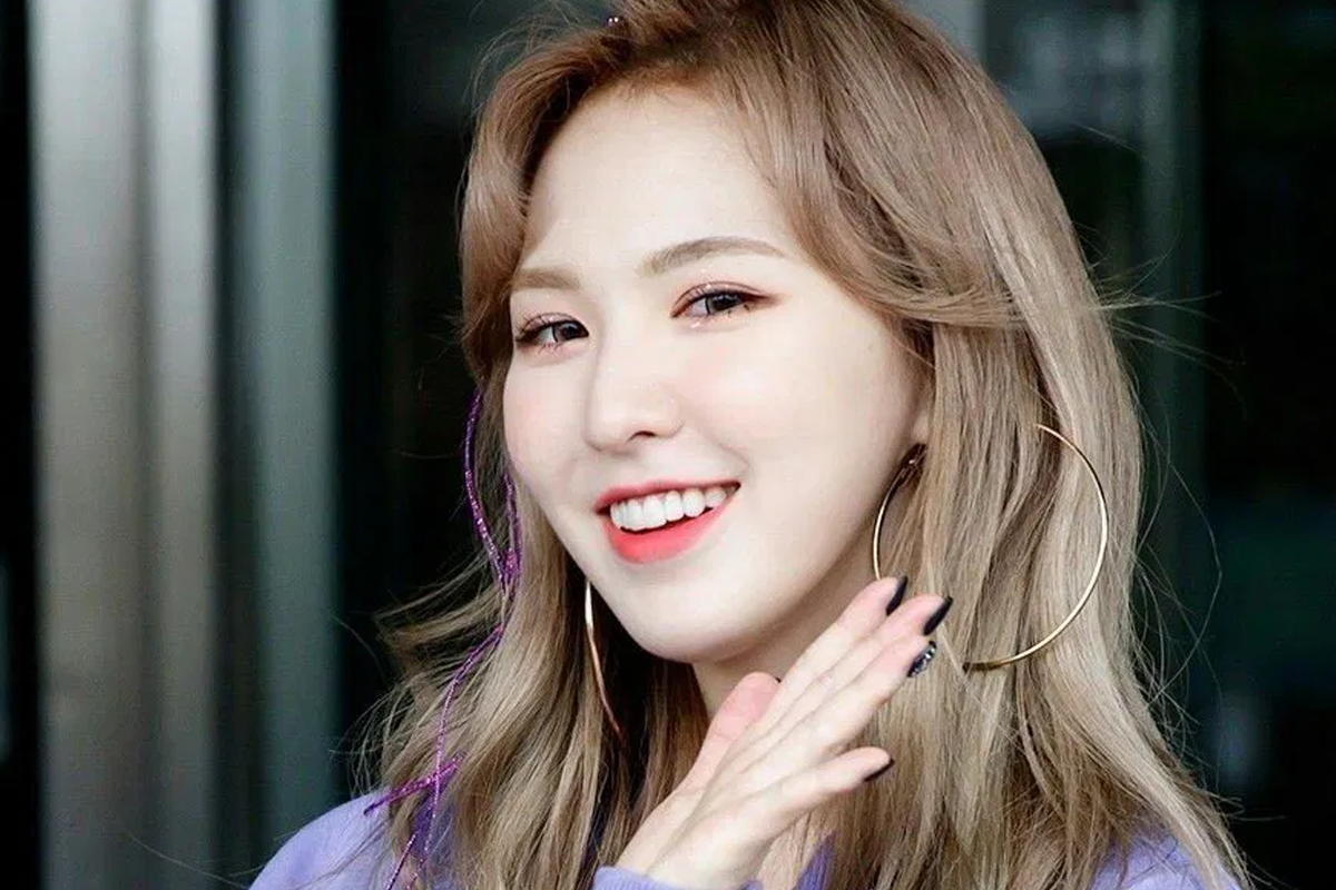 Red Velvet Wendy Before And After Accident V Live During Taeyeon S Daily Taeng9cam Wendy