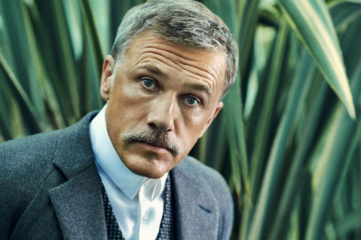Christoph Waltz explains the benefits of the teases "No Time To Die"