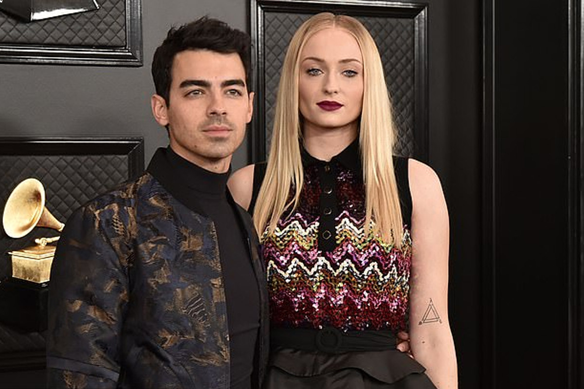 Joe Jonas reveals his wife Sophie Turner only agreed to date him if he agreed to watch the Harry Potter films