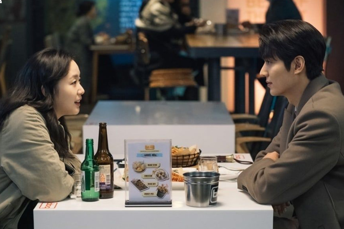 Lee Min Ho And Kim Go Eun Enjoy Romantic Date In “The King: Eternal Monarch”