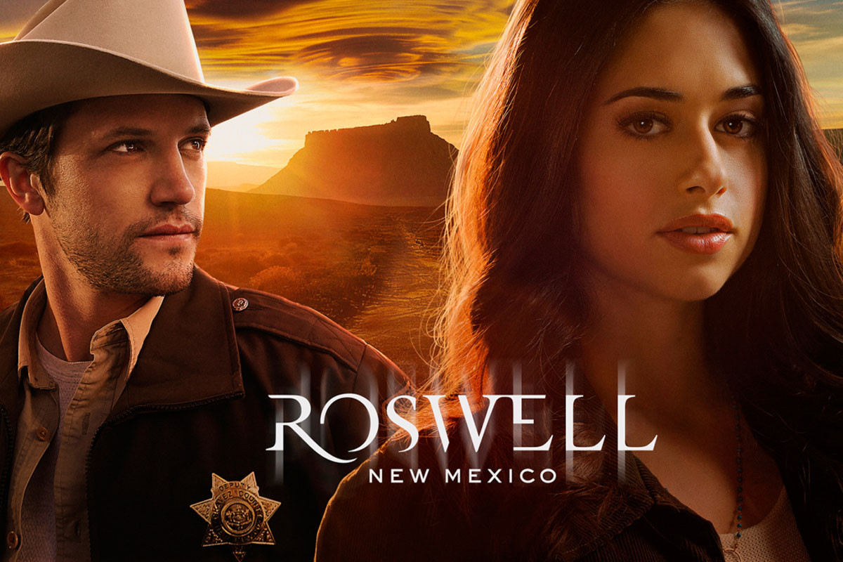 "Roswell, New Mexico" star Heather Hemmens breaks down tonight episode