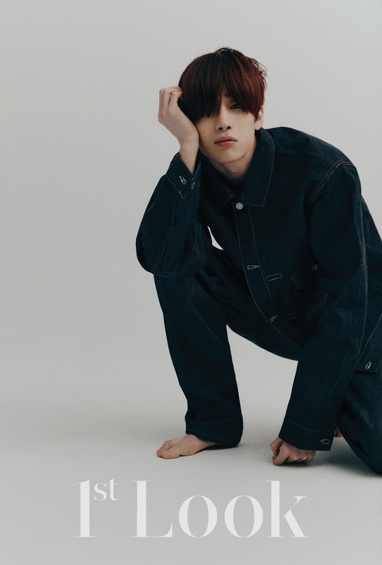victon-han-seungwoo-reveals-perfect-abs-in-new-1st-look-magazine-photoshoot-2