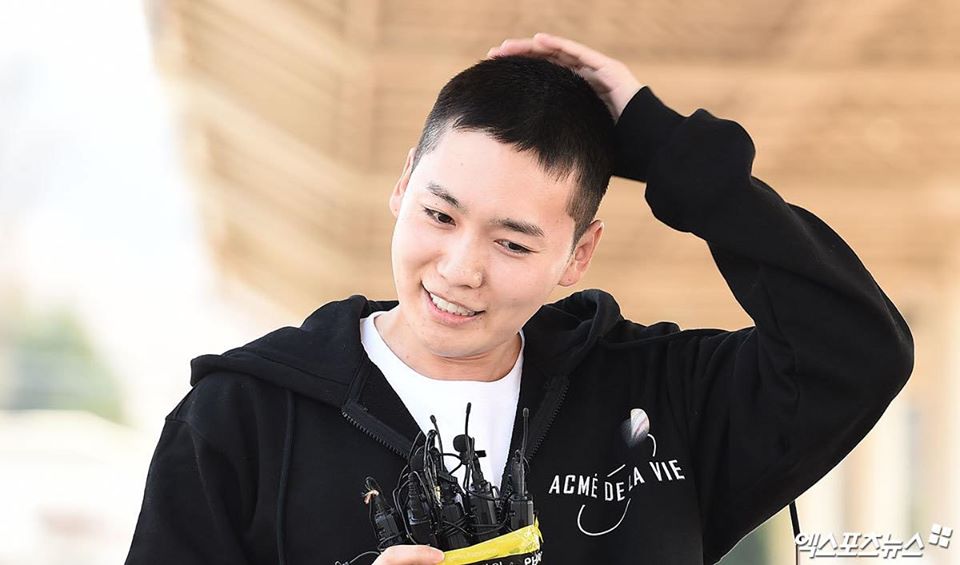 winner-kim-jin-woo-officially-enlists-in-the-military-with-his-new-hair-cut-3