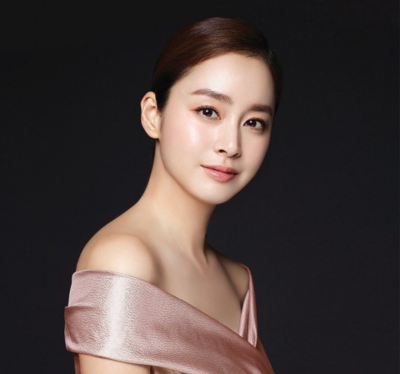 5-tips-to-have-flawless-youthful-skin-like-beauty-queen-kim-tae-hee-5