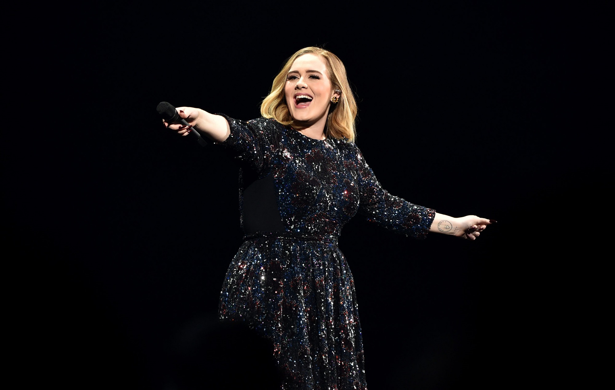 adele-may-tour-again-after-dramatically-losing-45-kg-of-weight-5