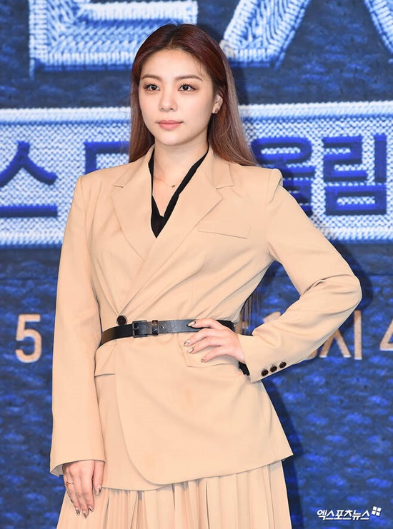 ailee-to-sing-ost-and-have-special-appearance-in-new-film-simple-station-2
