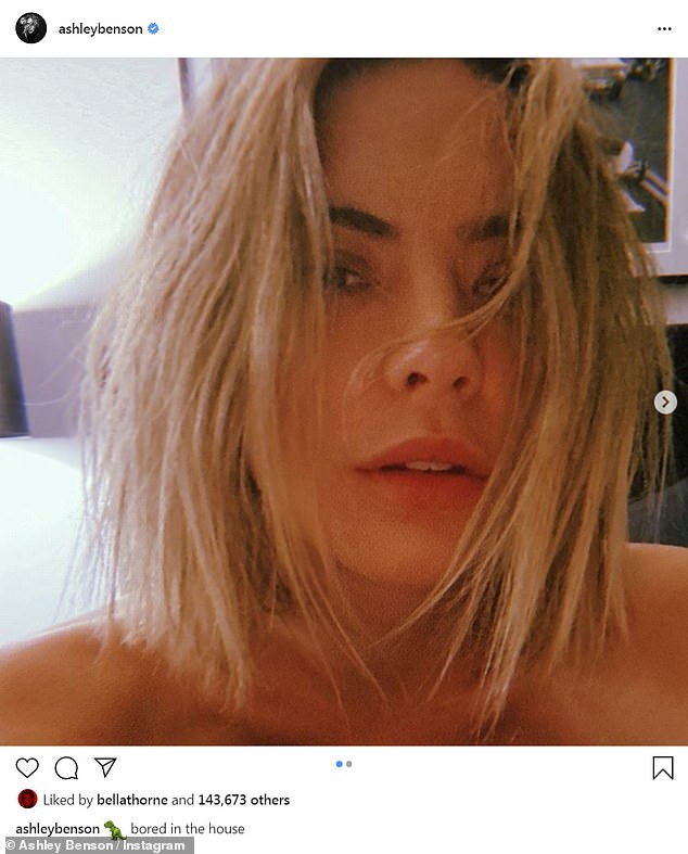 ashley-benson-smolders-in-topless-selfies-while-bored-in-the-house-with-girlfriend-1