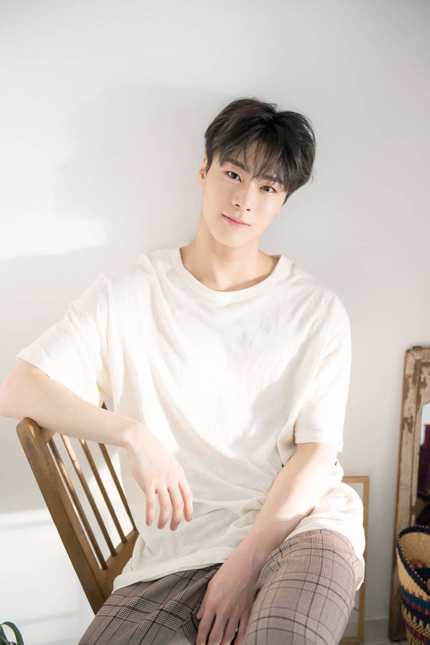 astro-moonbin-to-join-on-new-olive-tv-cooking-program-as-a-fixed-cast-member-1