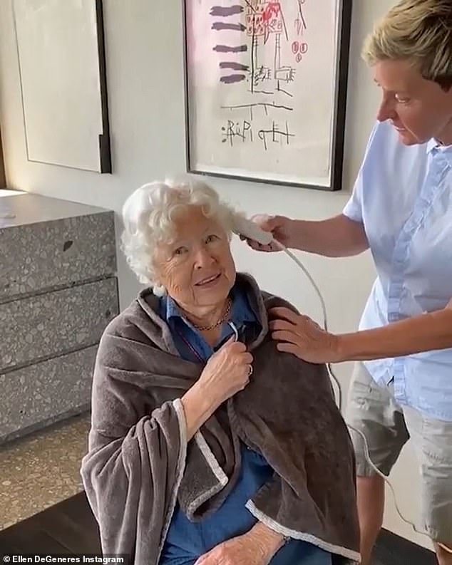 ellen-degeneres-uses-clippers-to-give-nervous-mom-betty-short-haircut-on-her-90th-birthday-1