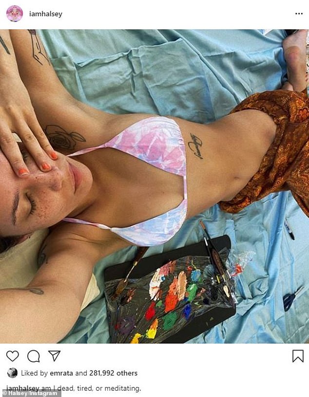 halsey-lays-back-and-flaunts-her-curves-in-a-tie-dye-bikini-top-1