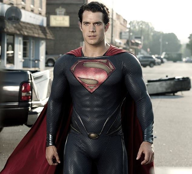 henry-cavill-to-play-superman-again-in-upcoming-dc-comics-movie-1