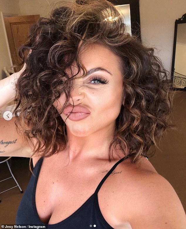 jesy-nelson-embraces-her-natural-curls-as-she-shares-radiant-selfie-2