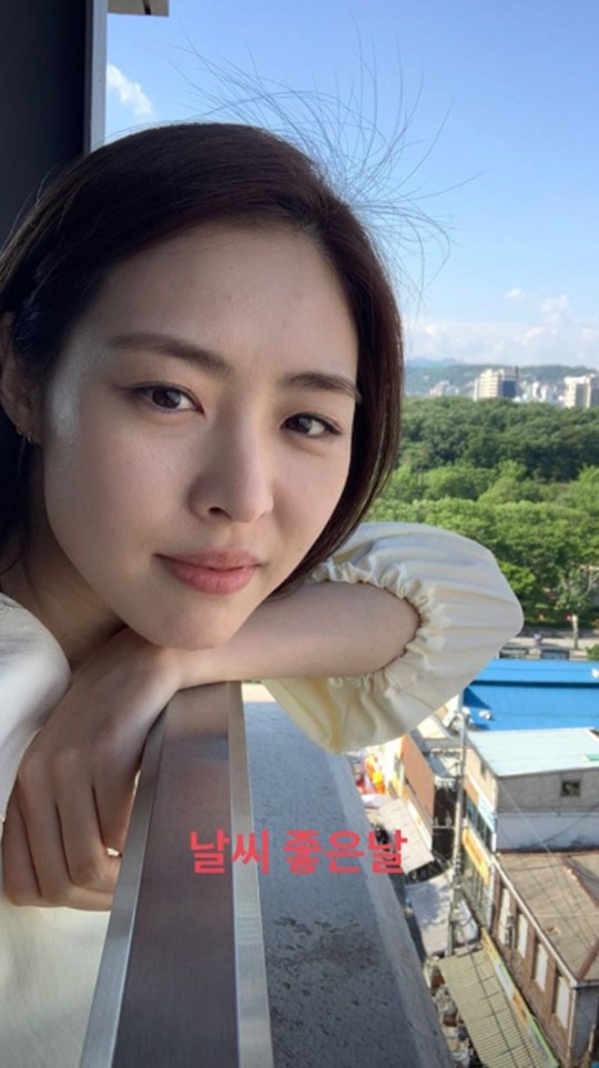 lee-yeon-hee-shares-her-recent-situation-before-getting-married-in-june-1