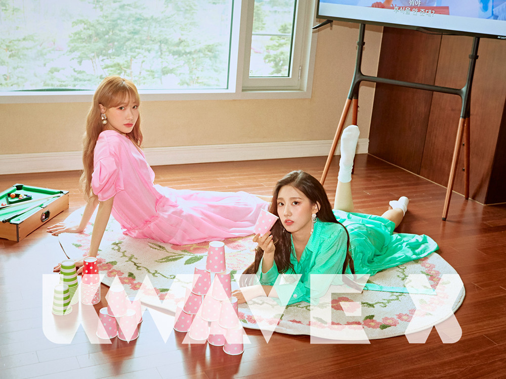 lovelyz-ryu-soo-jung-jeong-ye-in-stay-home-in-pictorial-with-kwave-x-1