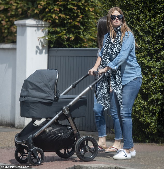 millie-mackintosh-looks-incredible-just-11-days-after-giving-birth-2