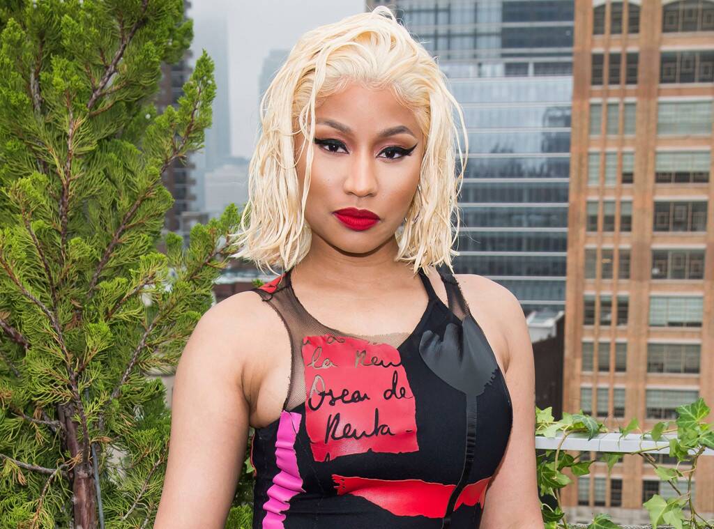 nicki-minaj-hints-she-might-be-pregnant-while-admit-she-is-throwing-up-2