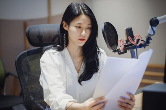 seol-hyun-participates-in-the-description-of-her-first-documentary-series-m-1
