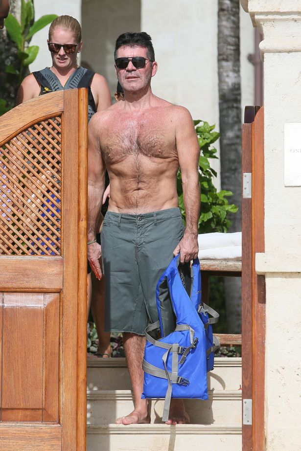 simon-cowell-shares-strict-workout-routine-that-helps-him-stay-slim-2