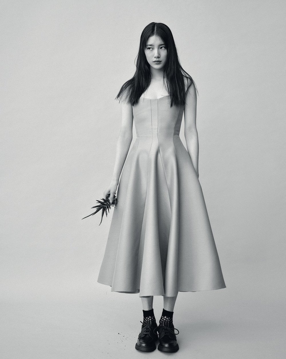 suzy-turns-into-fashion-icon-in-vogue-3