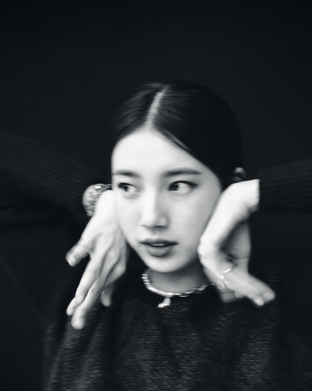 suzy-turns-into-fashion-icon-in-vogue-6