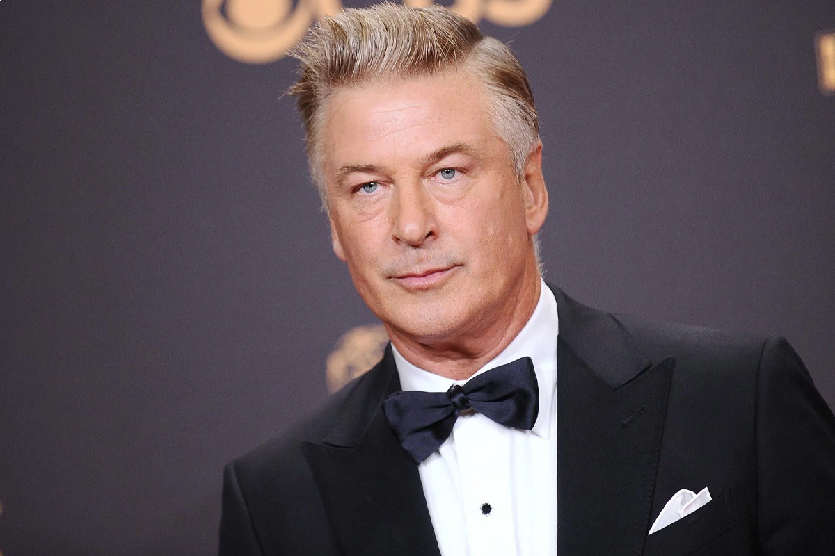 Alec Baldwin to produce and star as Western outlaw in 'Rust'