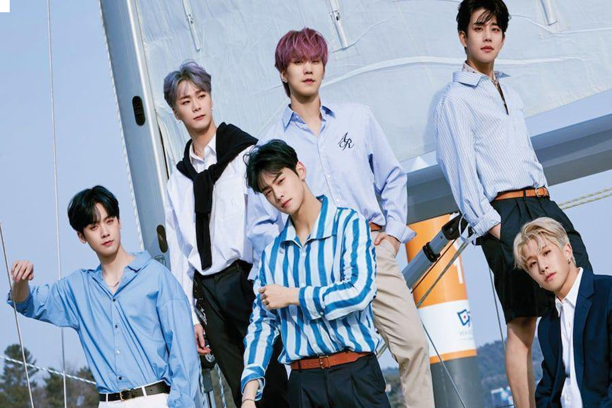 ASTRO Reveals New Version Of Official Light Stick