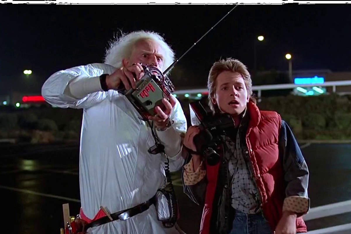 'Back to the Future' cast reunites to raise fund for Project HOPE