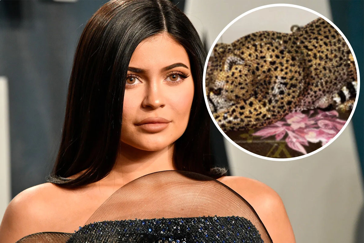 Kylie Jenner gifts sisters $5.5K crystal clutches for Mother’s Day