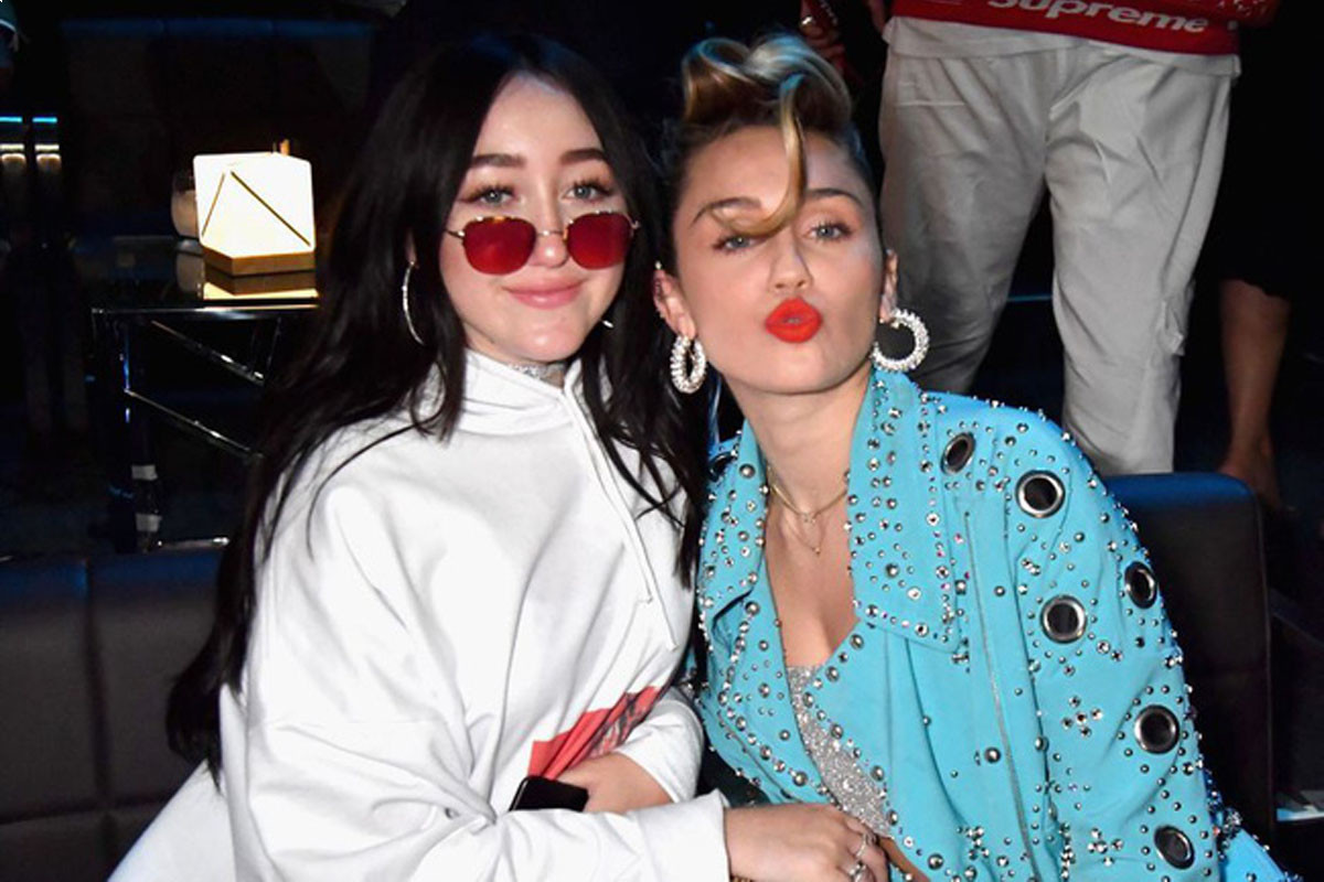 Noah Cyrus says being Miley's little sister "stripped her of her identity" and she struggled with "body dysmorphia"